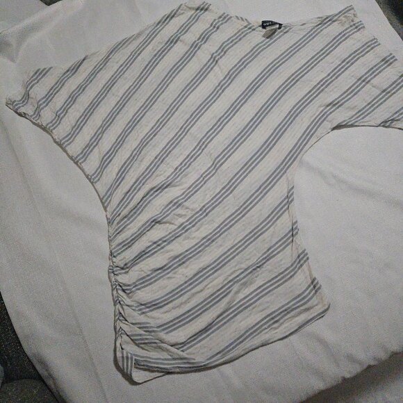 Cream top - Picture 1 of 1